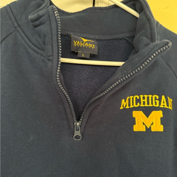 Valia Men's Navy Zip-Up Sweater‎ - Picture 4 of 8